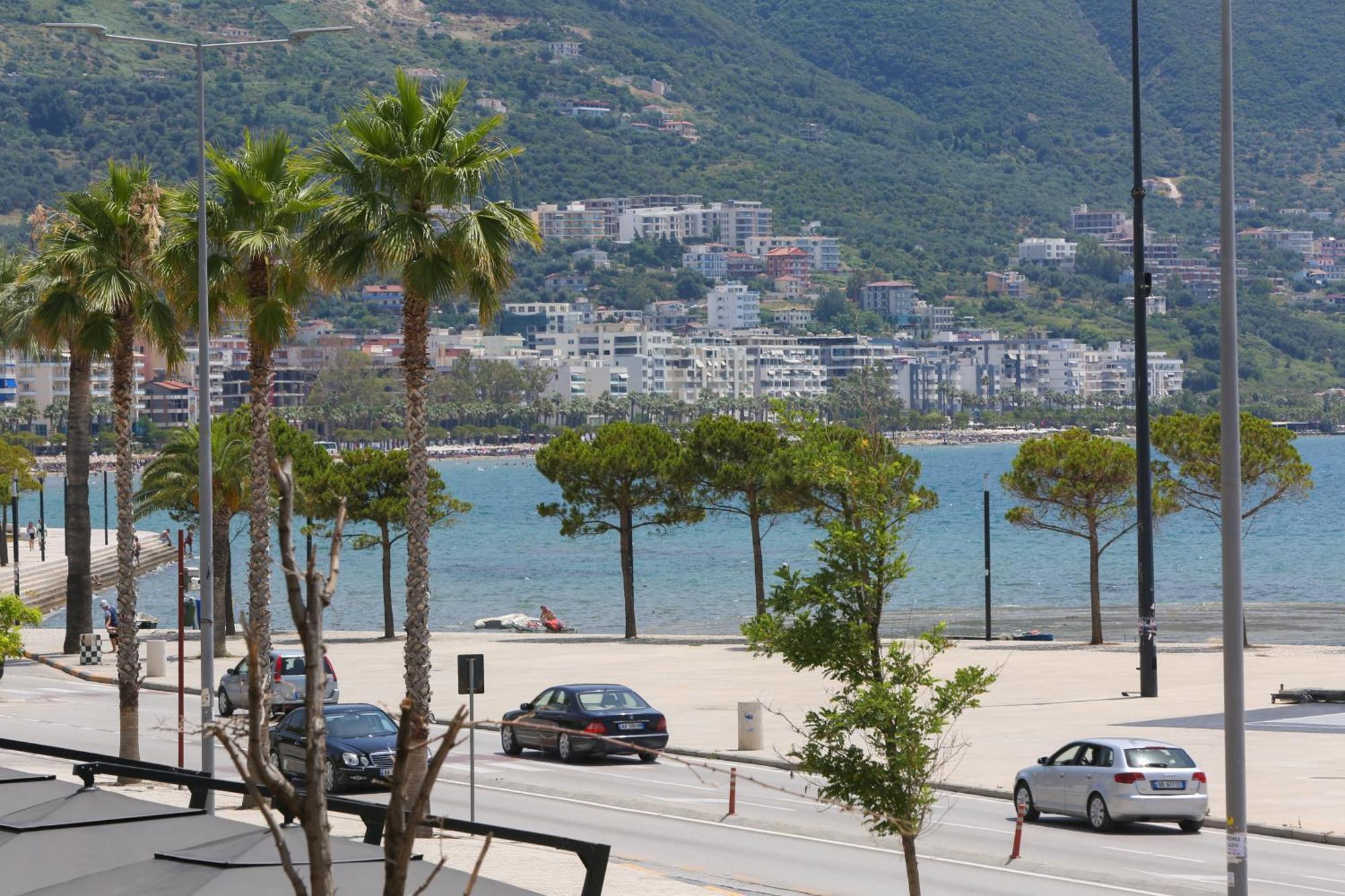 Hotel Brooklyn Vlorë Exteriér fotografie